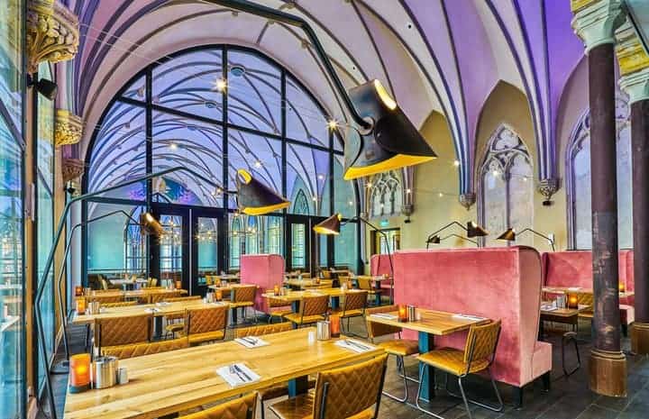 Hotel met lekker restaurant in oud klooster