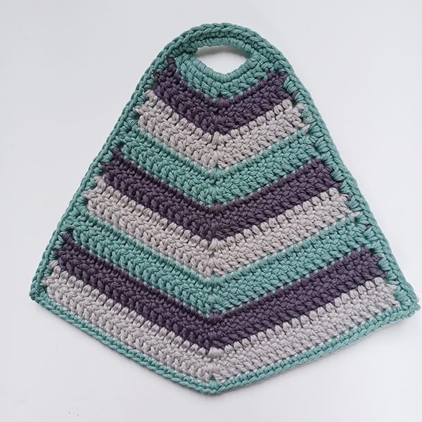 Ouderwets gehaakte pannenlap grijs streep